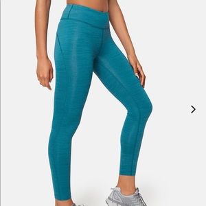 Outdoor Voices 7/8 Flex leggings in GULF